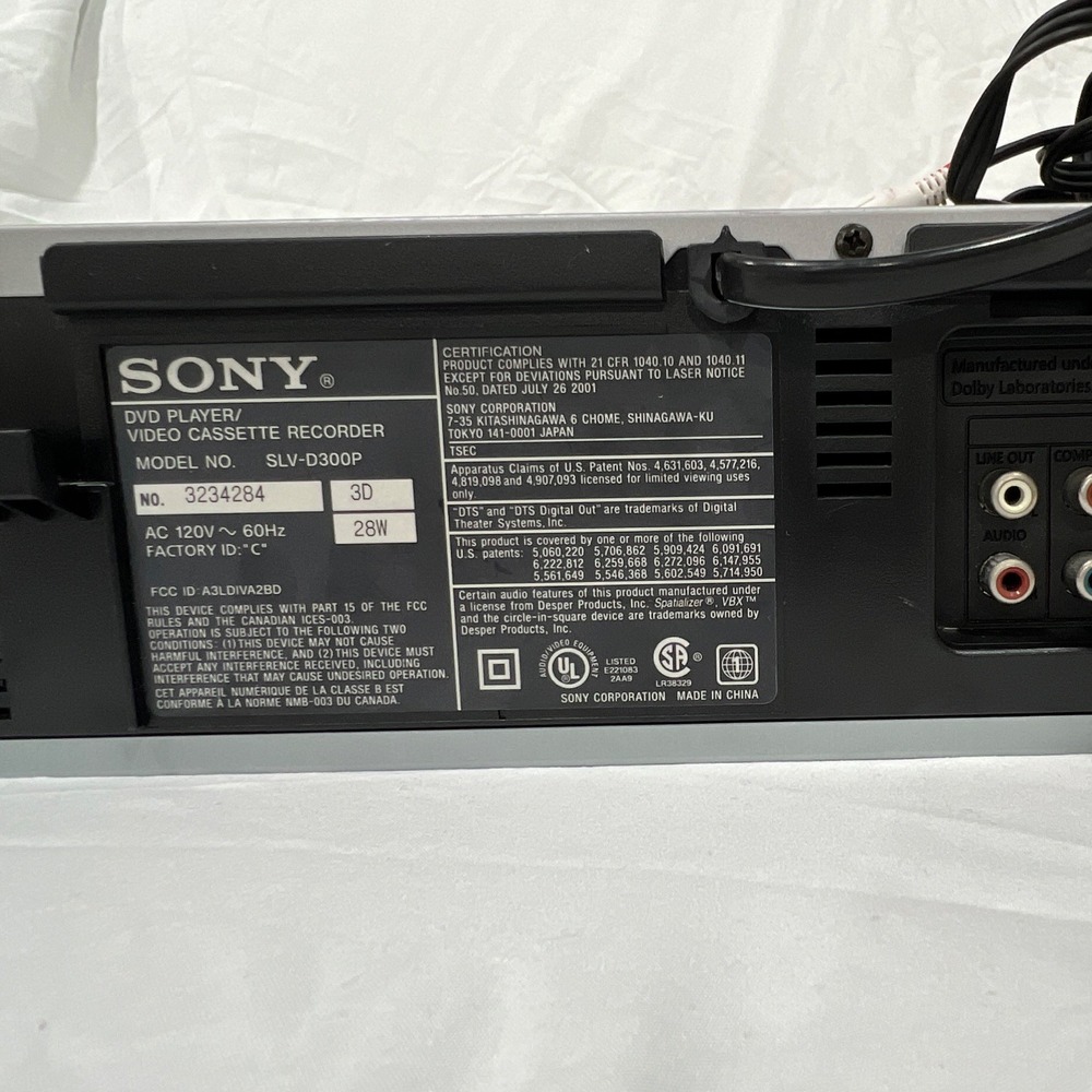 Sony SLV-D300P DVD Player VCR Player Combo Silver (No Remote) Tested Works - Picture 12 of 14